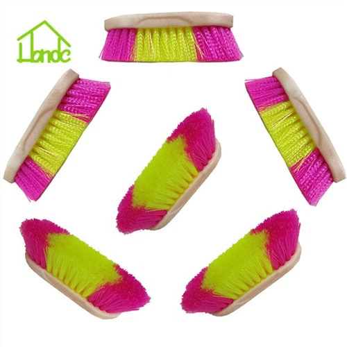 बॉडी ब्रश मुख्य रूप से स्थिर हॉर्स बॉडी ब्रश द्वारा उपयोग किया जाता है